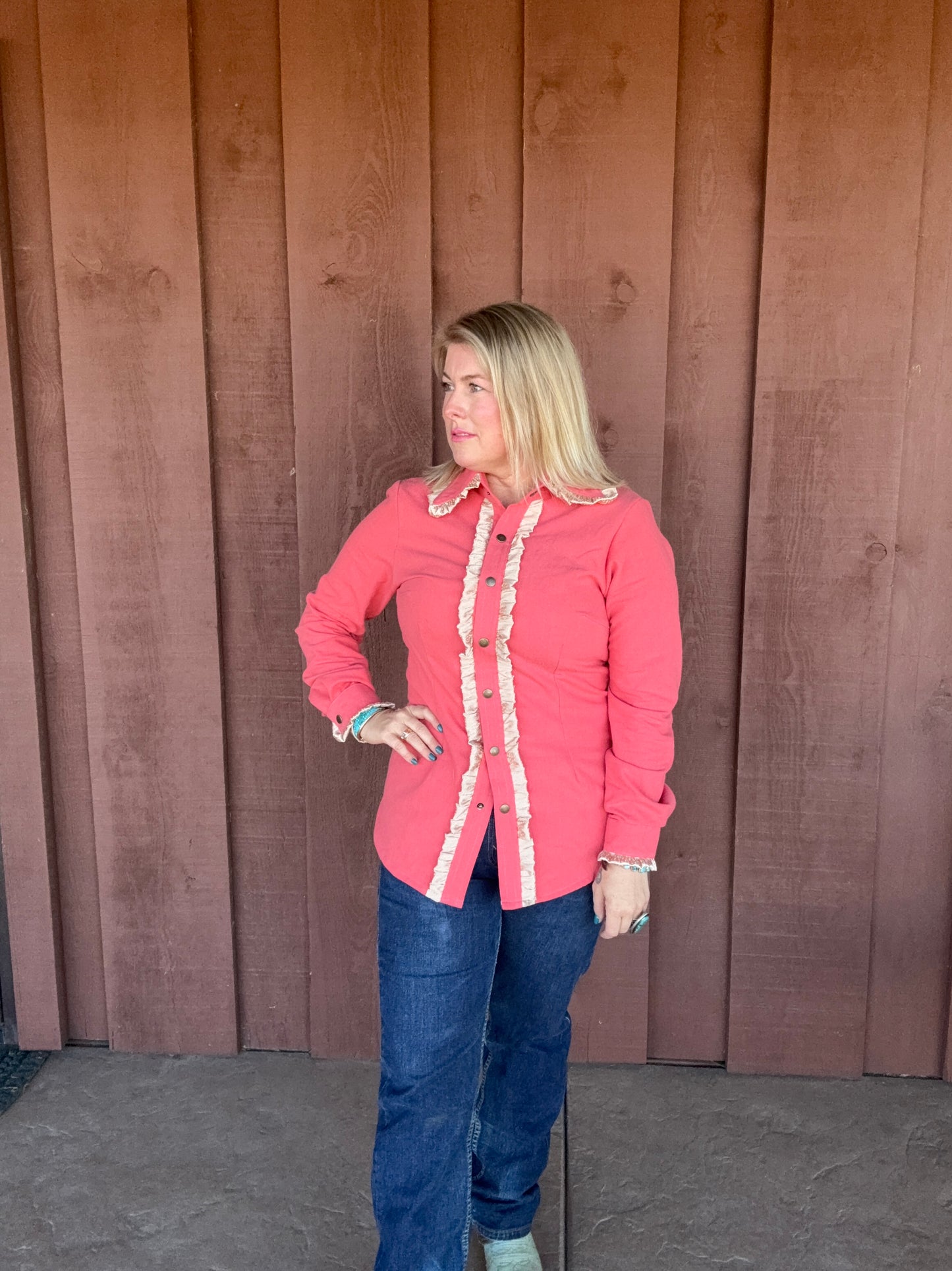 Pendleton Corral w/Champagne Ruffles